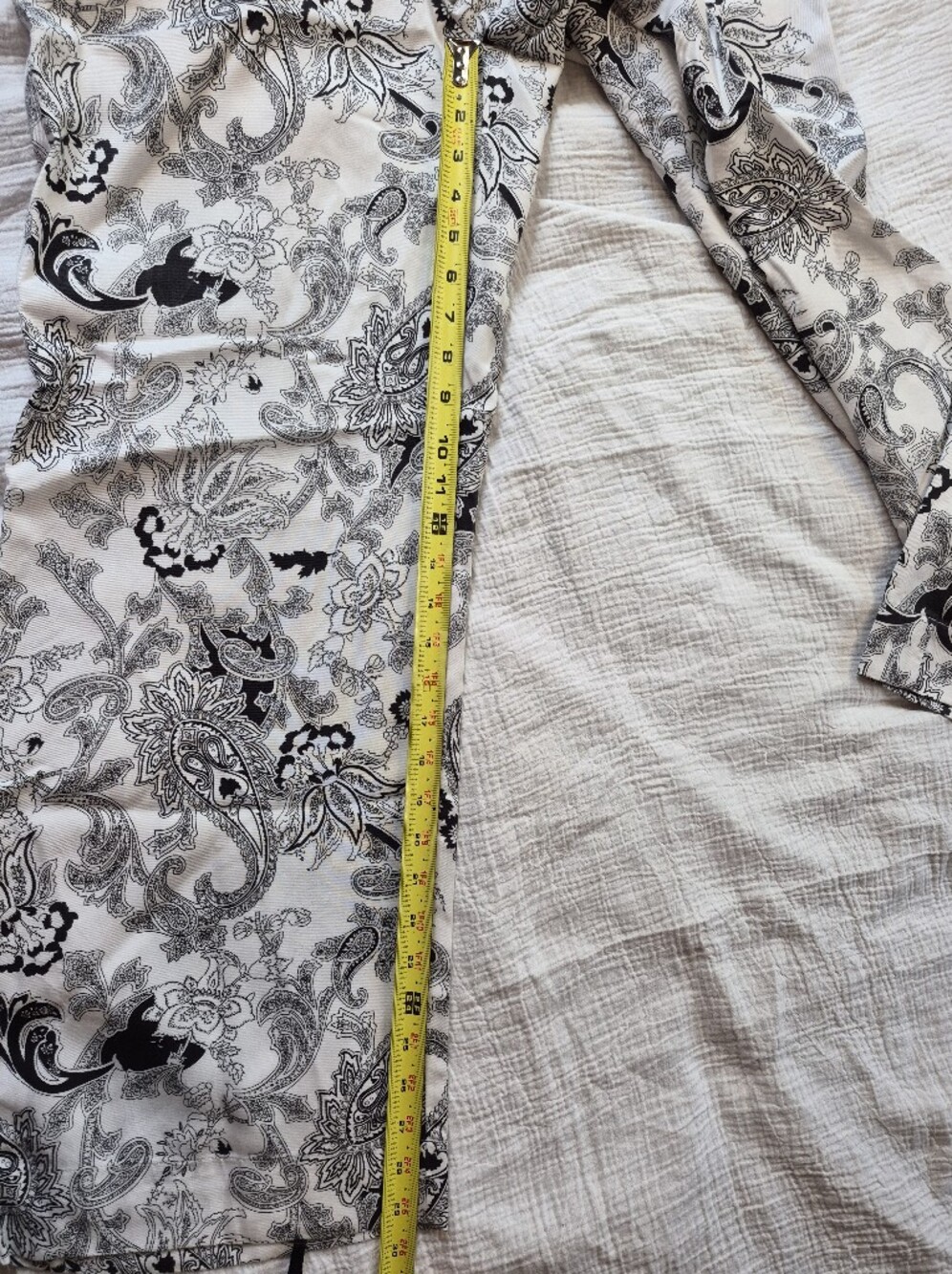 NWT Soft Surroundings Black and White Paisley Palazzo Pants, Size 10/12 (Med.) - Picture 6 of 13